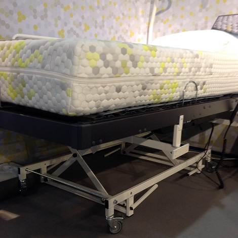 bedlift voor in ledikant 90 cm. 100 cm. tot 120 cm.