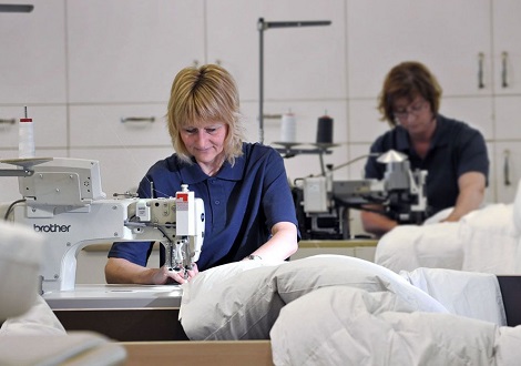 Dons dekbed maken met een Brother Naaimachine,Optileep,dons bijvullen op maat,Jonk,Volendam